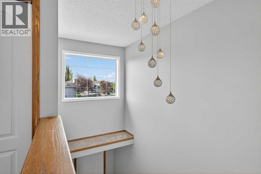 47 Mt Apex Crescent Se, Calgary, Alberta  T2Z 2V3 - Photo 29 - A2256959