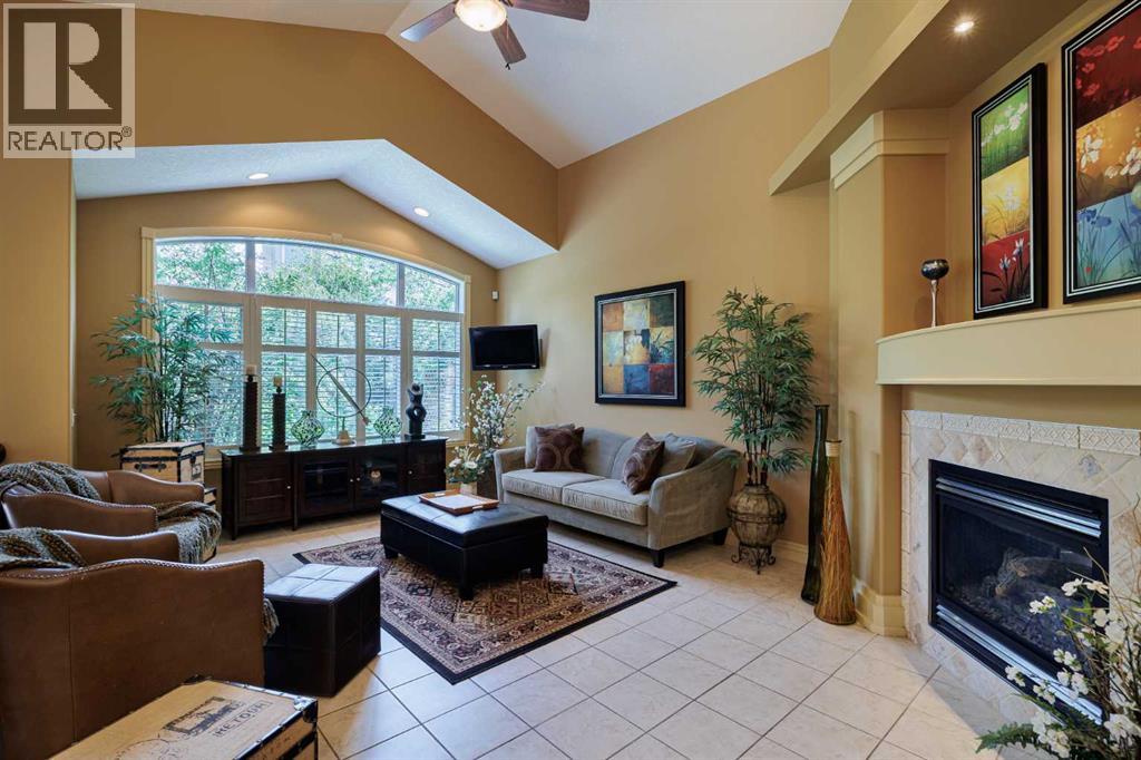 38 Tuscany Glen Park Nw, Calgary, Alberta  T3L 2T7 - Photo 2 - A2257152