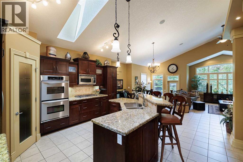 38 Tuscany Glen Park Nw, Calgary, Alberta  T3L 2T7 - Photo 9 - A2257152