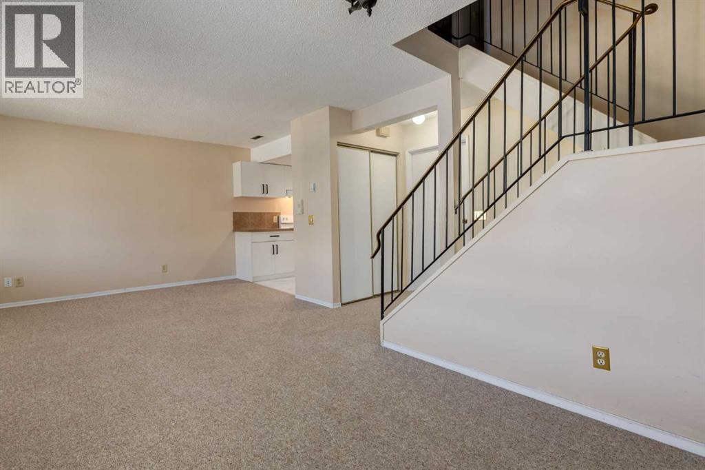 221, 200 Brookpark Drive Sw, Calgary, Alberta  T2W 3E5 - Photo 11 - A2258123