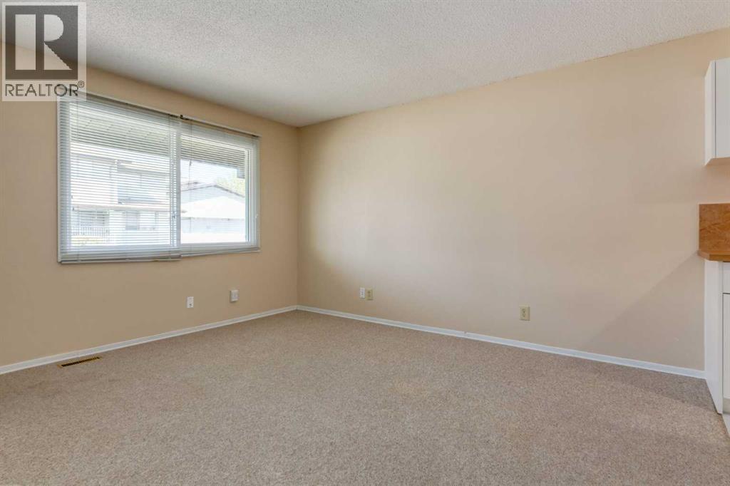 221, 200 Brookpark Drive Sw, Calgary, Alberta  T2W 3E5 - Photo 10 - A2258123