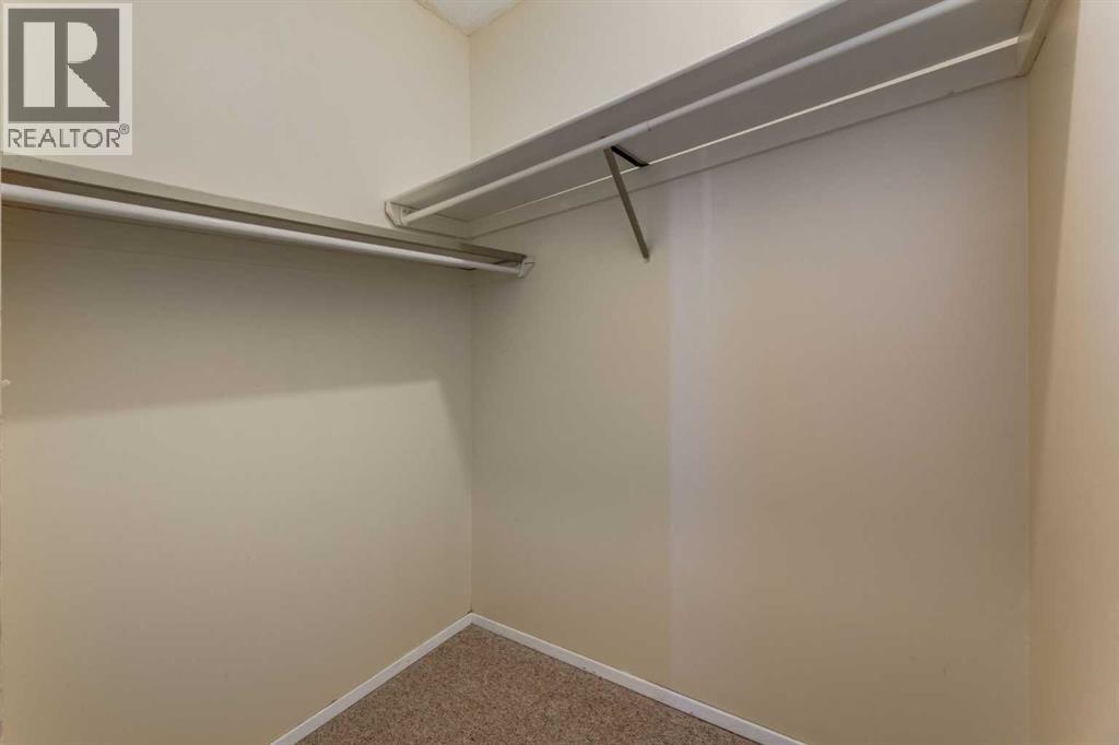 221, 200 Brookpark Drive Sw, Calgary, Alberta  T2W 3E5 - Photo 21 - A2258123