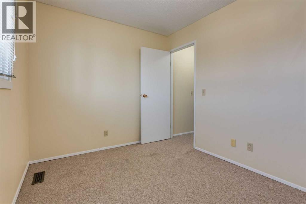 221, 200 Brookpark Drive Sw, Calgary, Alberta  T2W 3E5 - Photo 20 - A2258123