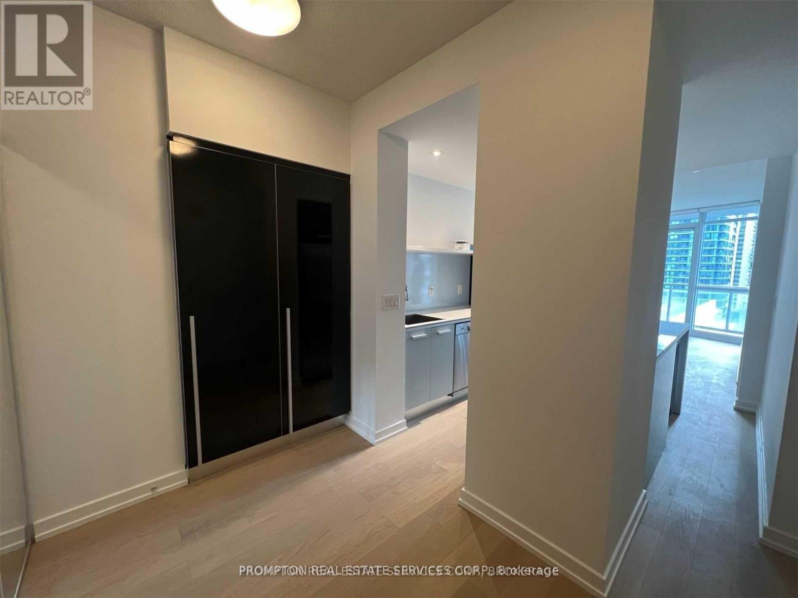 1906 - 38 Dan Leckie Way, Toronto, Ontario  M5V 2V6 - Photo 3 - C12446483