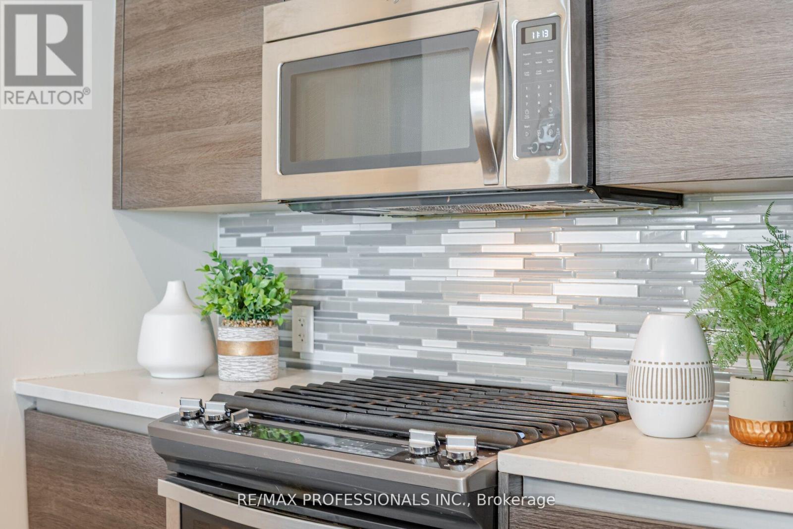 716 - 111 Bathurst Street, Toronto, Ontario  M5V 0M9 - Photo 11 - C12446531