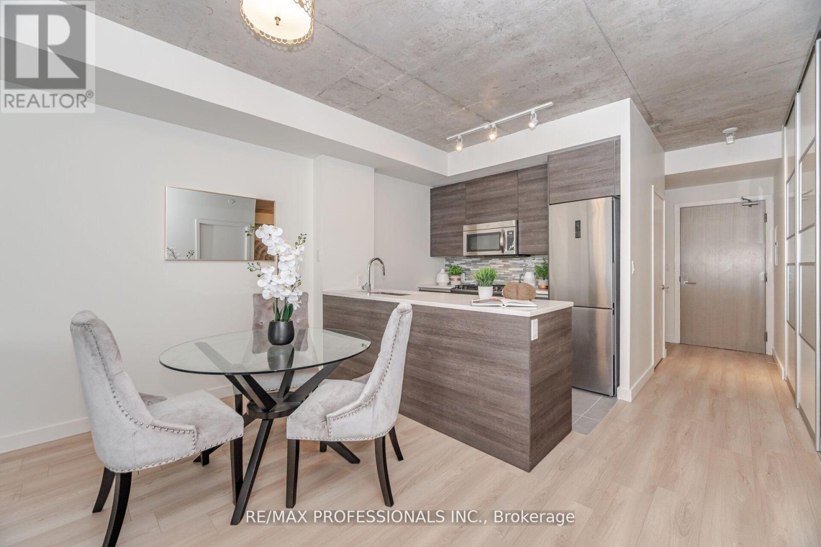 716 - 111 Bathurst Street, Toronto, Ontario  M5V 0M9 - Photo 14 - C12446531