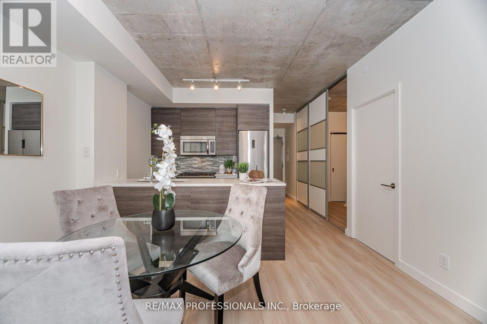 716 - 111 Bathurst Street, Toronto, Ontario  M5V 0M9 - Photo 15 - C12446531