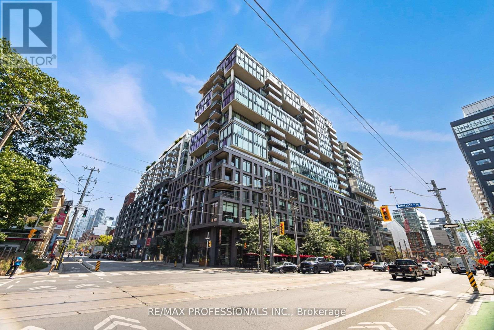 716 - 111 Bathurst Street, Toronto, Ontario  M5V 0M9 - Photo 2 - C12446531
