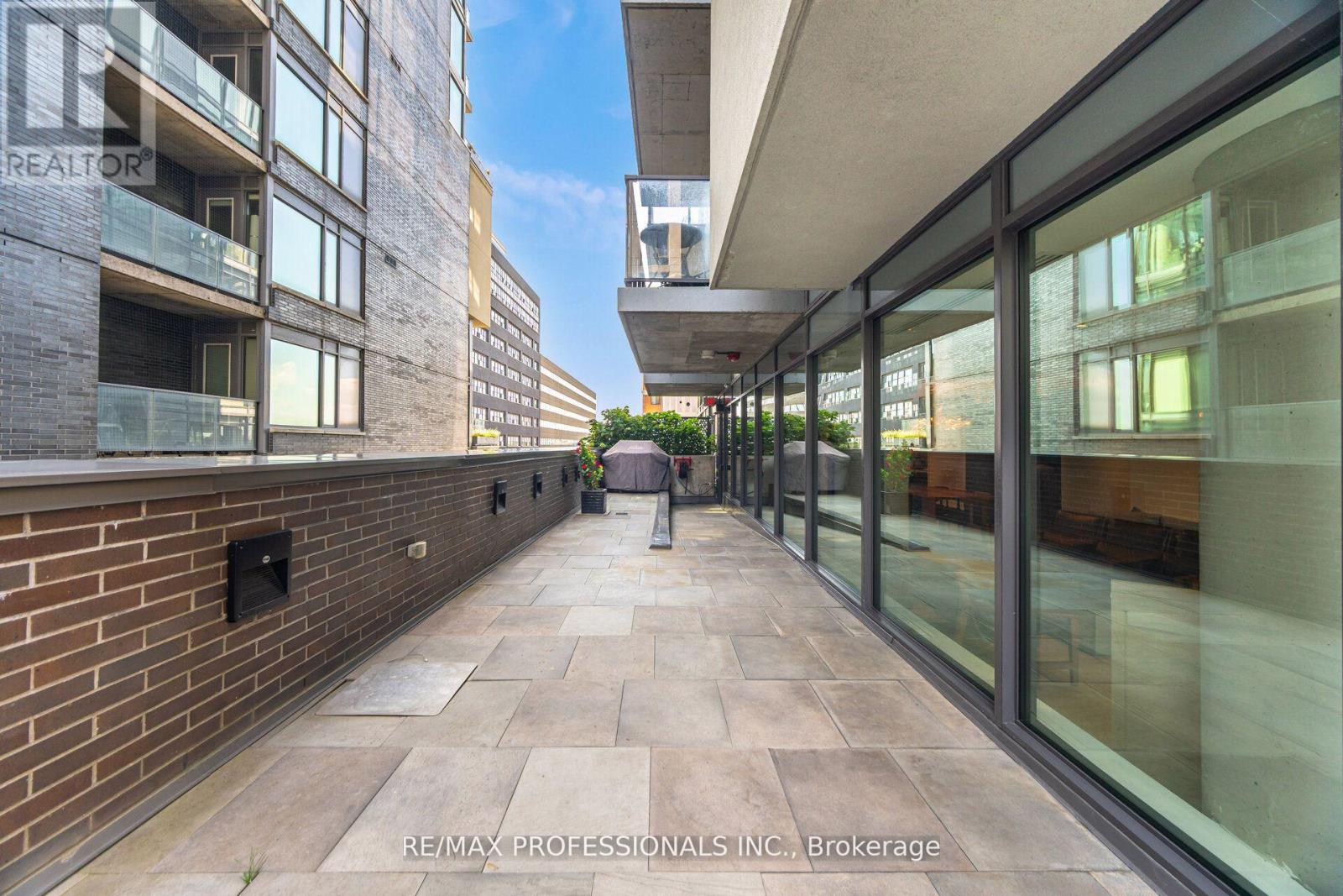 716 - 111 Bathurst Street, Toronto, Ontario  M5V 0M9 - Photo 36 - C12446531