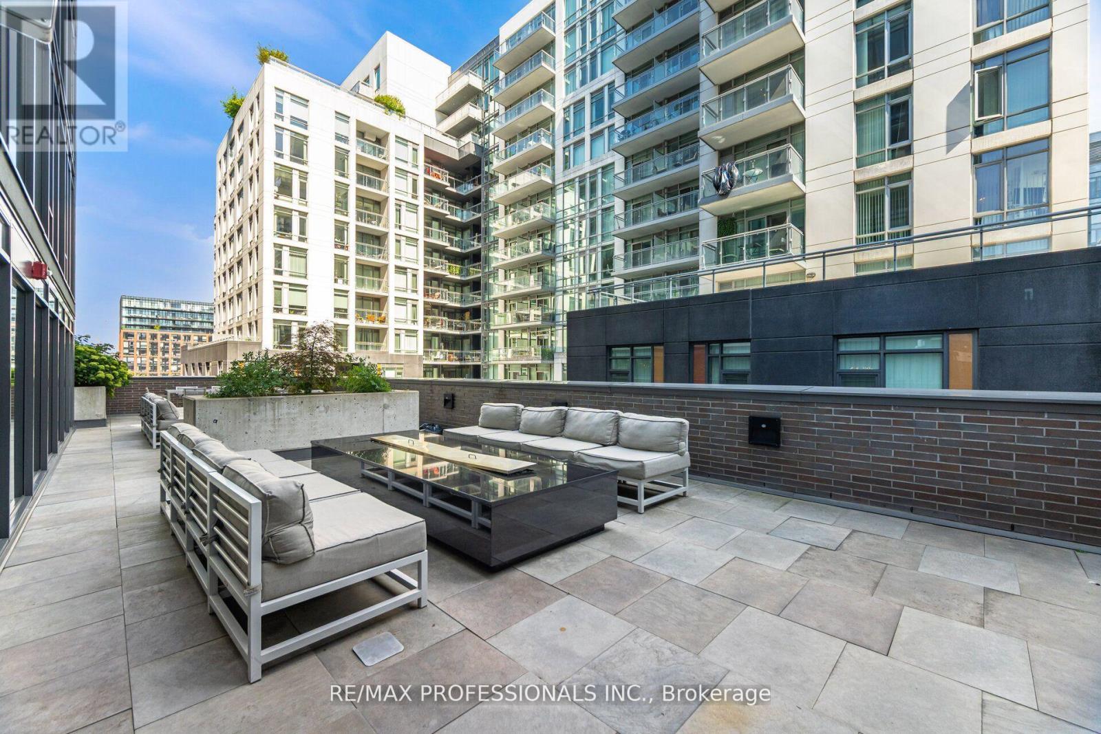 716 - 111 Bathurst Street, Toronto, Ontario  M5V 0M9 - Photo 38 - C12446531