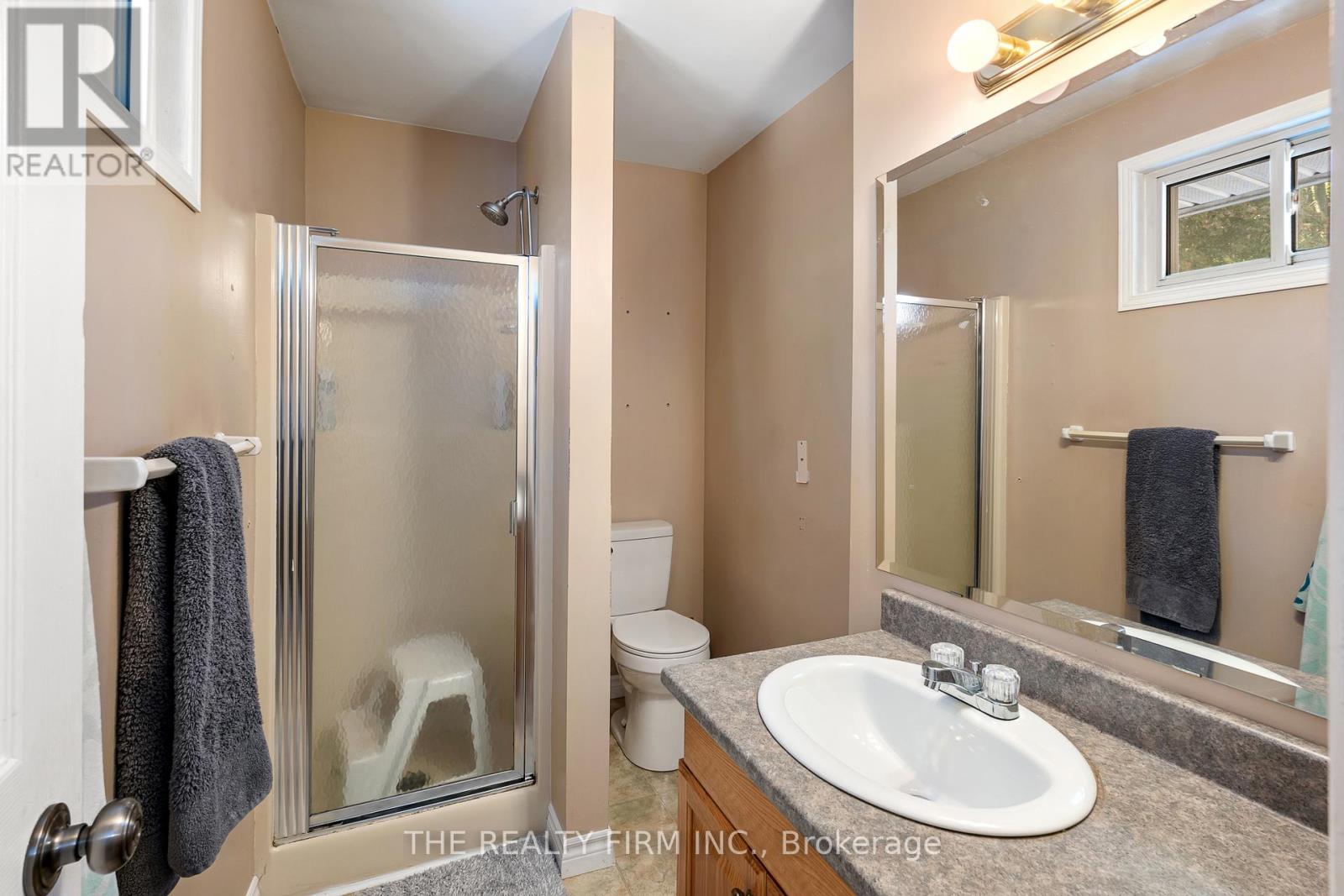 26 Monmore Road, London North (North F), Ontario  N6G 2W6 - Photo 17 - X12446618