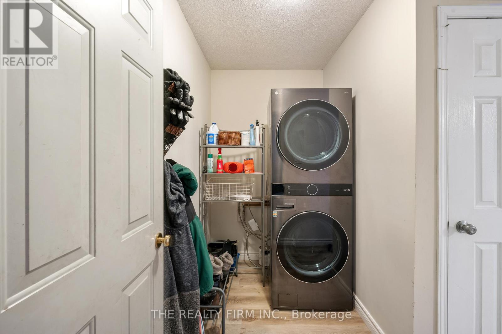 26 Monmore Road, London North (North F), Ontario  N6G 2W6 - Photo 6 - X12446618