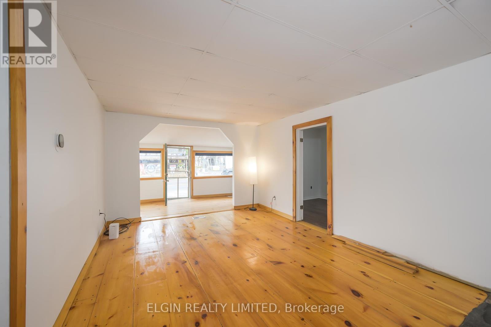 159 William Street, Central Elgin, Ontario  N5L 1C7 - Photo 10 - X12446697