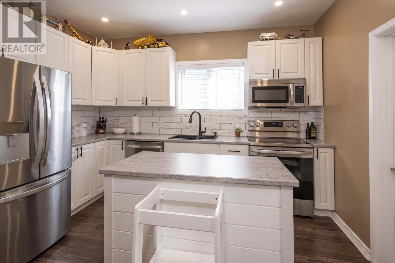 742 Catherine St, Thunder Bay, Ontario  P7E 1L3 - Photo 11 - TB251848