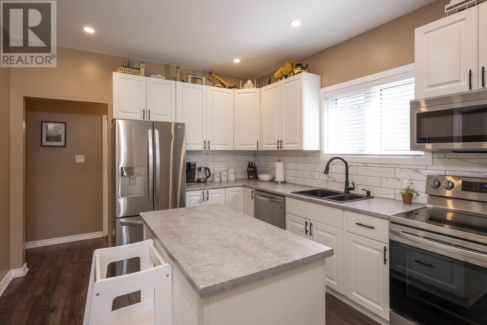 742 Catherine St, Thunder Bay, Ontario  P7E 1L3 - Photo 12 - TB251848
