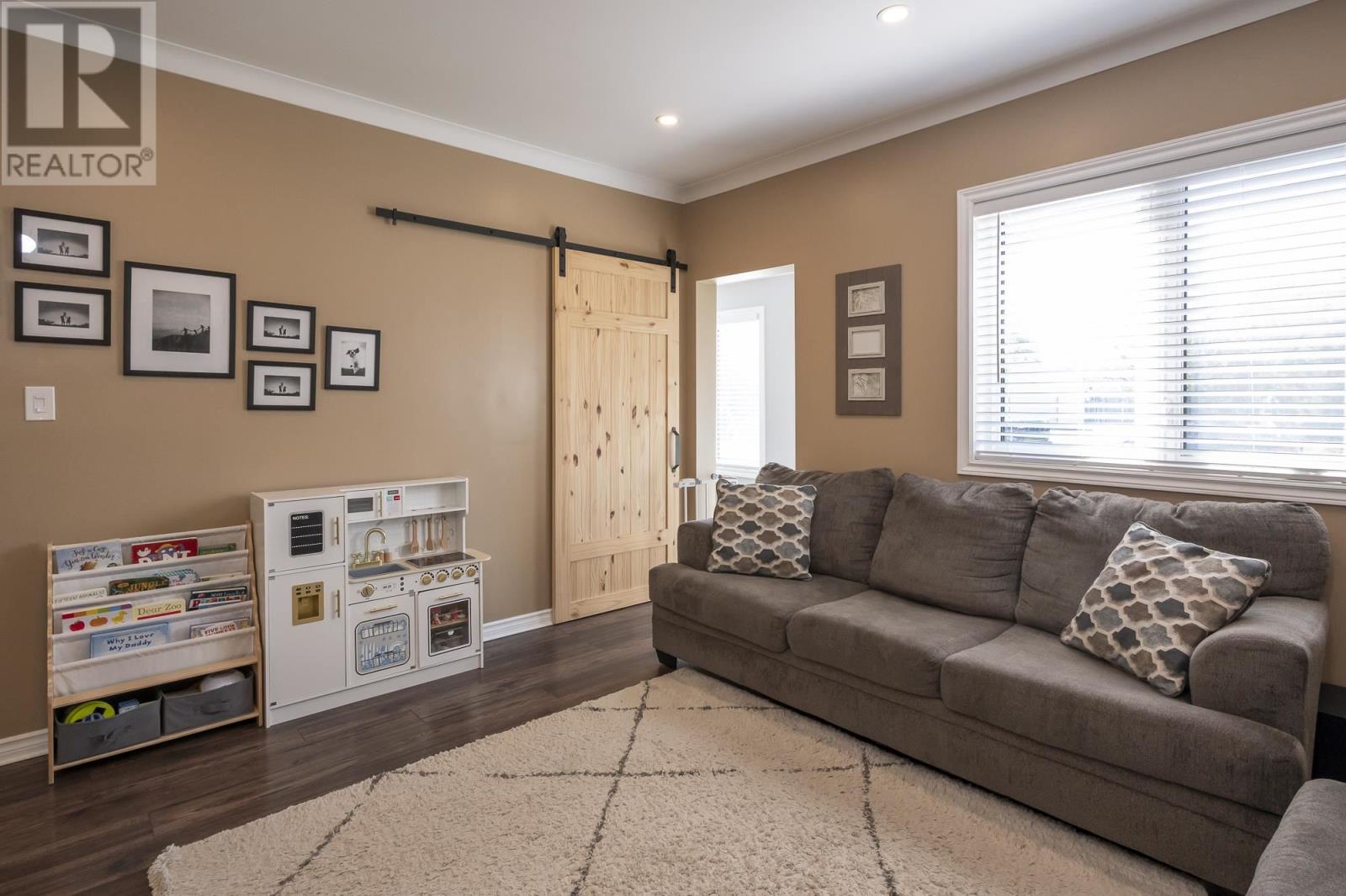 742 Catherine St, Thunder Bay, Ontario  P7E 1L3 - Photo 6 - TB251848