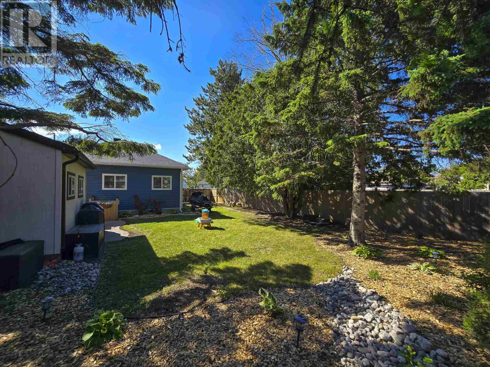 742 Catherine St, Thunder Bay, Ontario  P7E 1L3 - Photo 30 - TB251848
