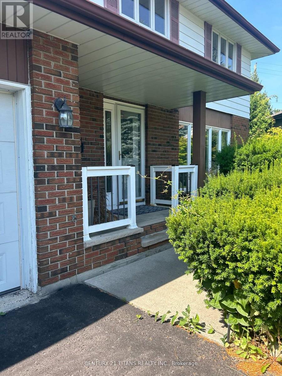 Main - 349 Carnaby Court, Oshawa, Ontario  L1G 6N7 - Photo 2 - E12446469