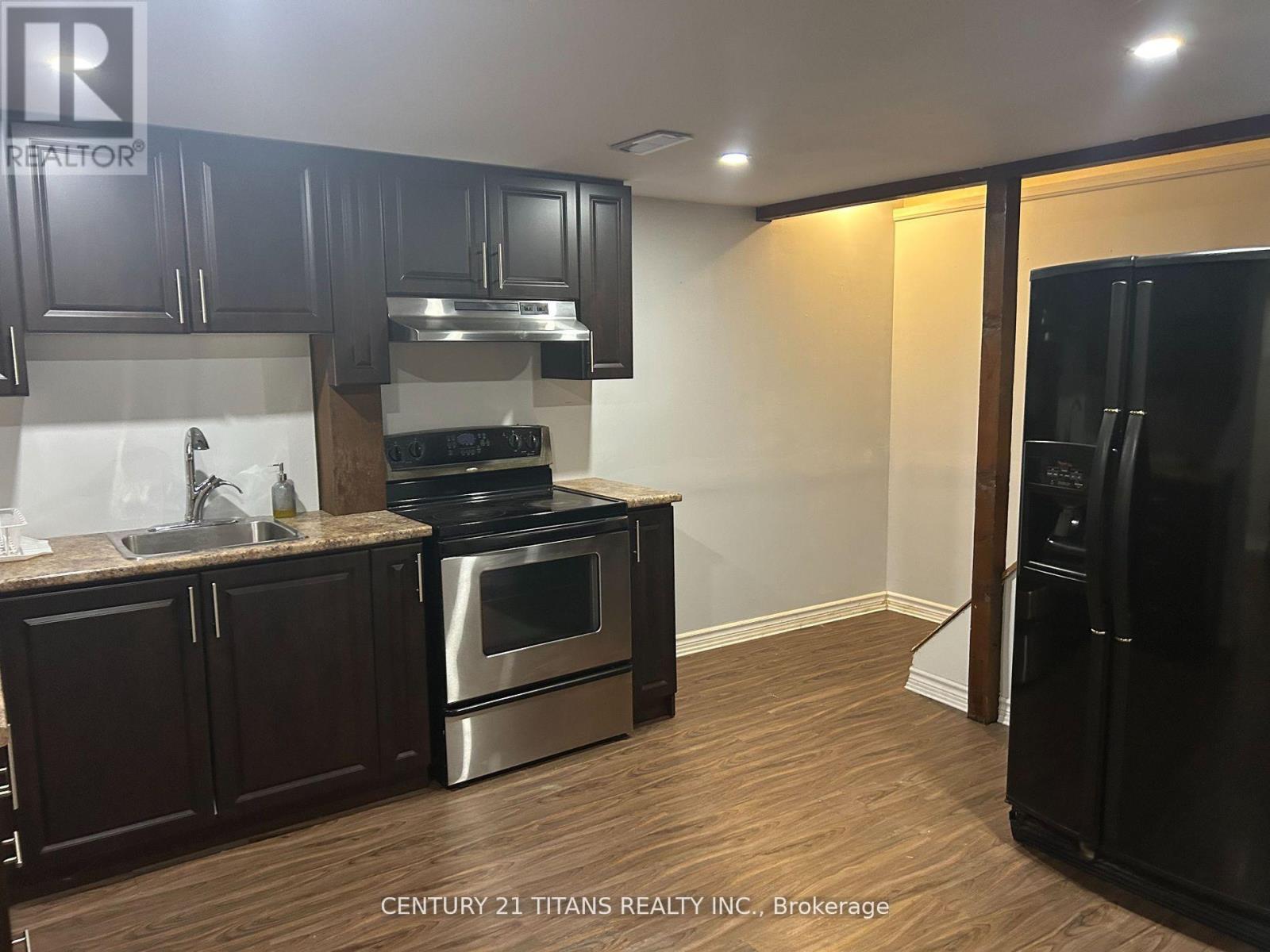Bsmt - 349 Carnaby Court, Oshawa, Ontario  L1G 6N7 - Photo 4 - E12446472