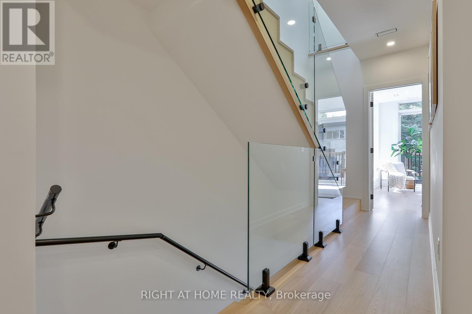 60 Winnifred Avenue, Toronto, Ontario  M4M 2X3 - Photo 16 - E12446485