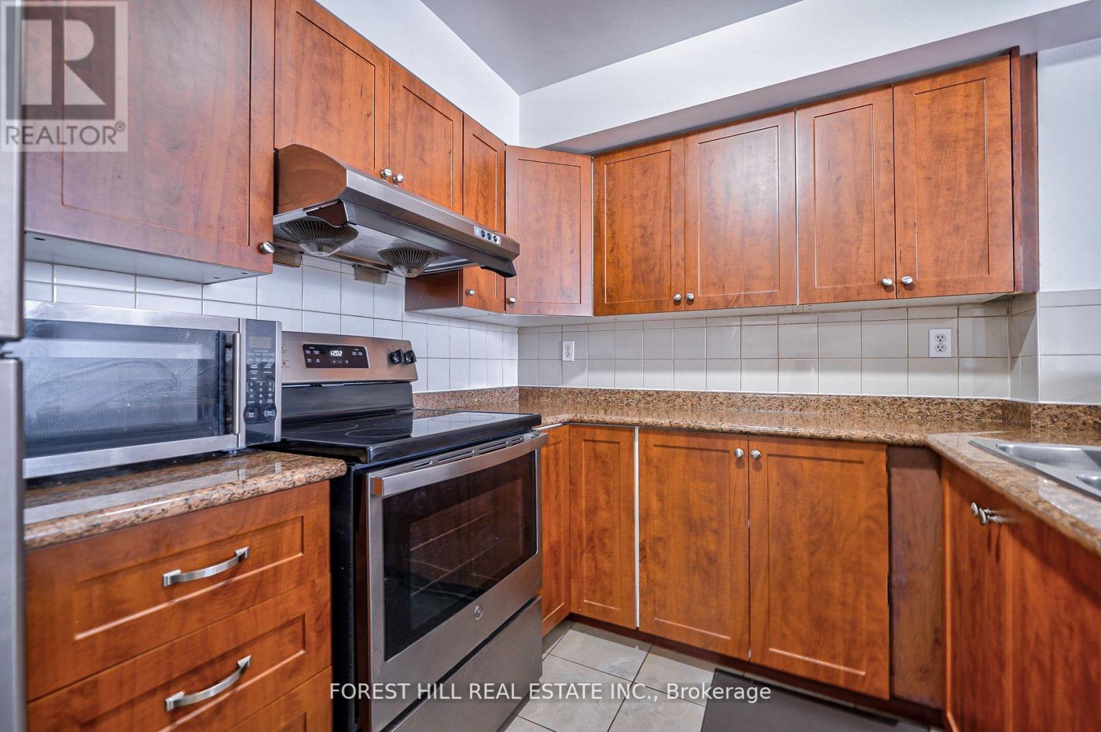 610 - 400 Mclevin Avenue, Toronto, Ontario  M1B 5J4 - Photo 3 - E12446512