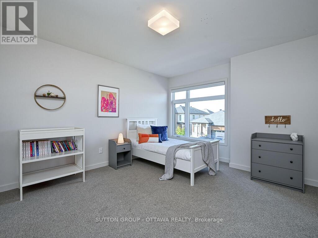 732 Wooler Place, Ottawa, Ontario  K1T 0T5 - Photo 24 - X12446585