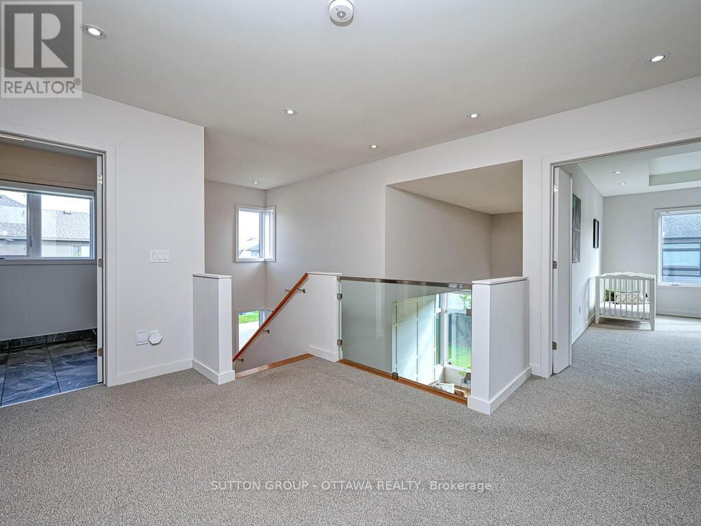 732 Wooler Place, Ottawa, Ontario  K1T 0T5 - Photo 30 - X12446585