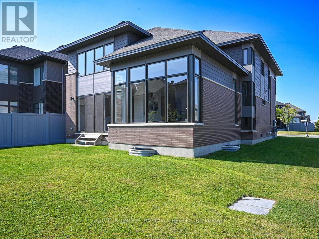 732 Wooler Place, Ottawa, Ontario  K1T 0T5 - Photo 36 - X12446585