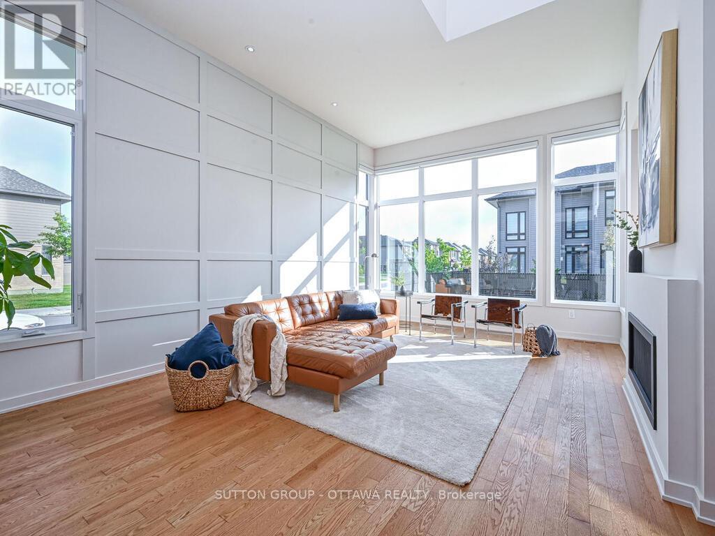 732 Wooler Place, Ottawa, Ontario  K1T 0T5 - Photo 6 - X12446585