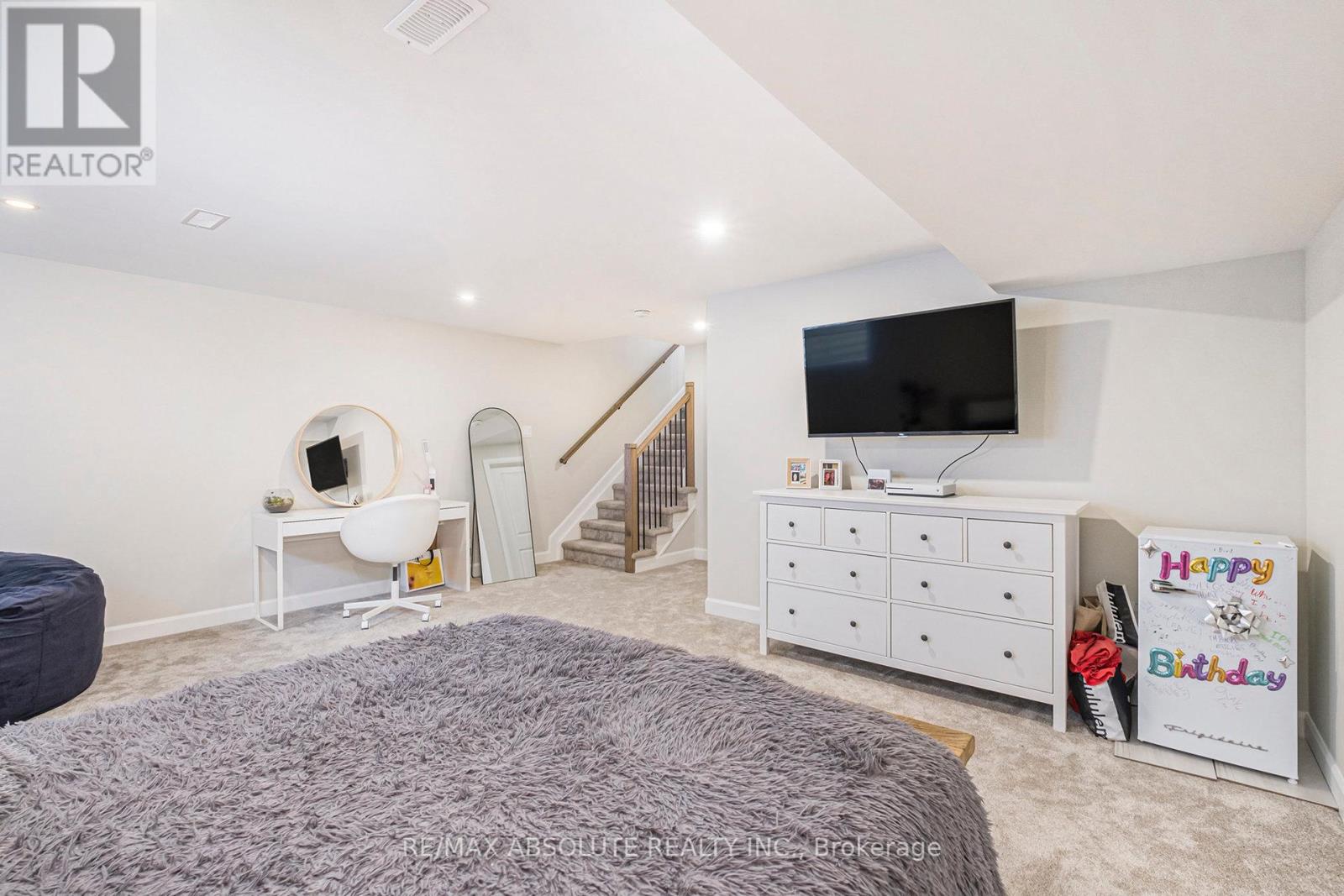 16b Cockburn Street, Ottawa, Ontario  K0A 2Z0 - Photo 28 - X12446594