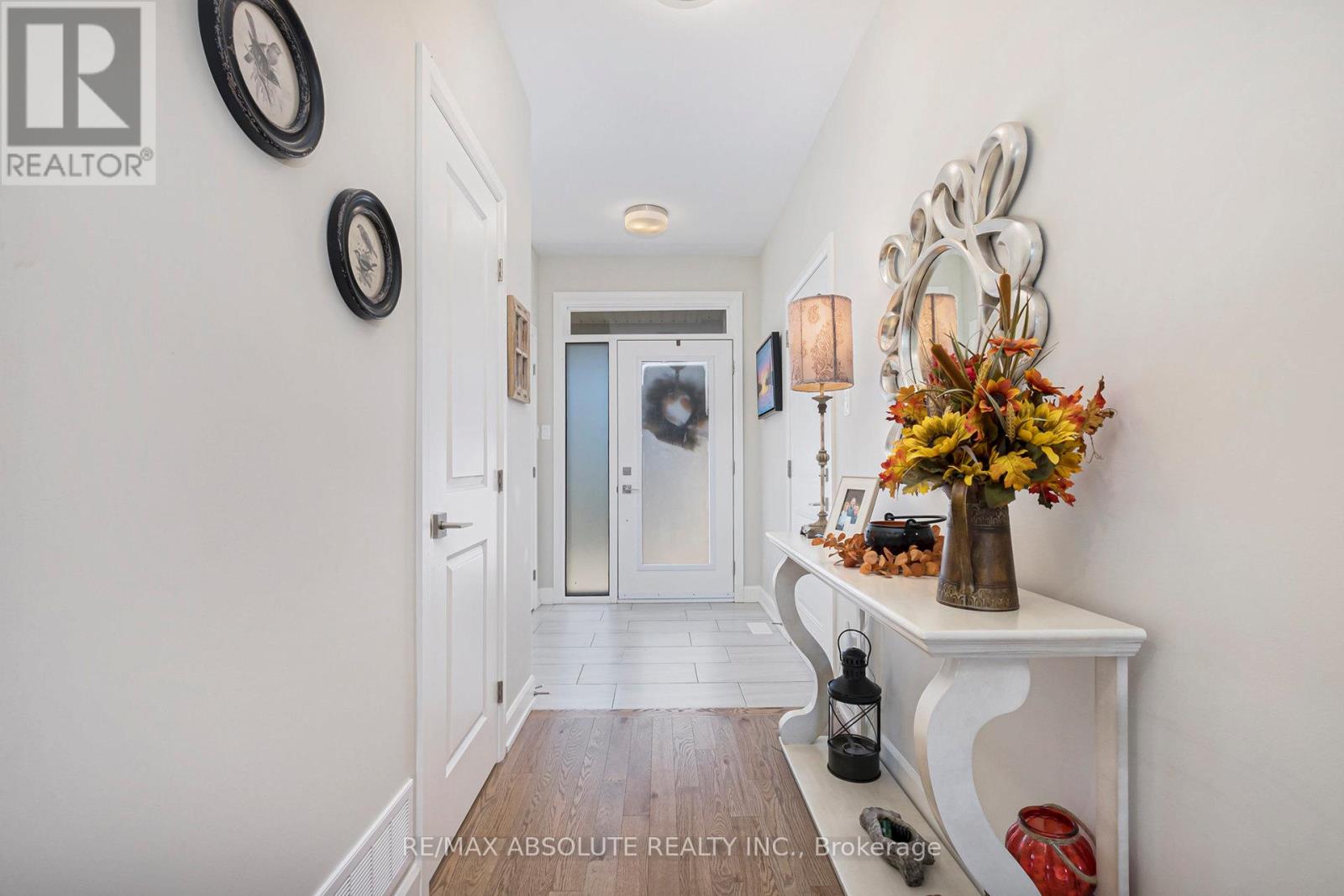 16b Cockburn Street, Ottawa, Ontario  K0A 2Z0 - Photo 4 - X12446594