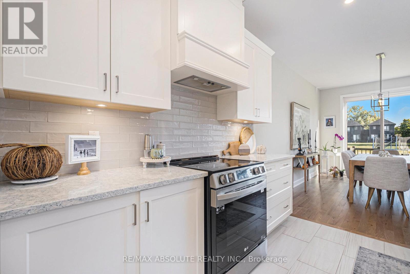 16b Cockburn Street, Ottawa, Ontario  K0A 2Z0 - Photo 9 - X12446594