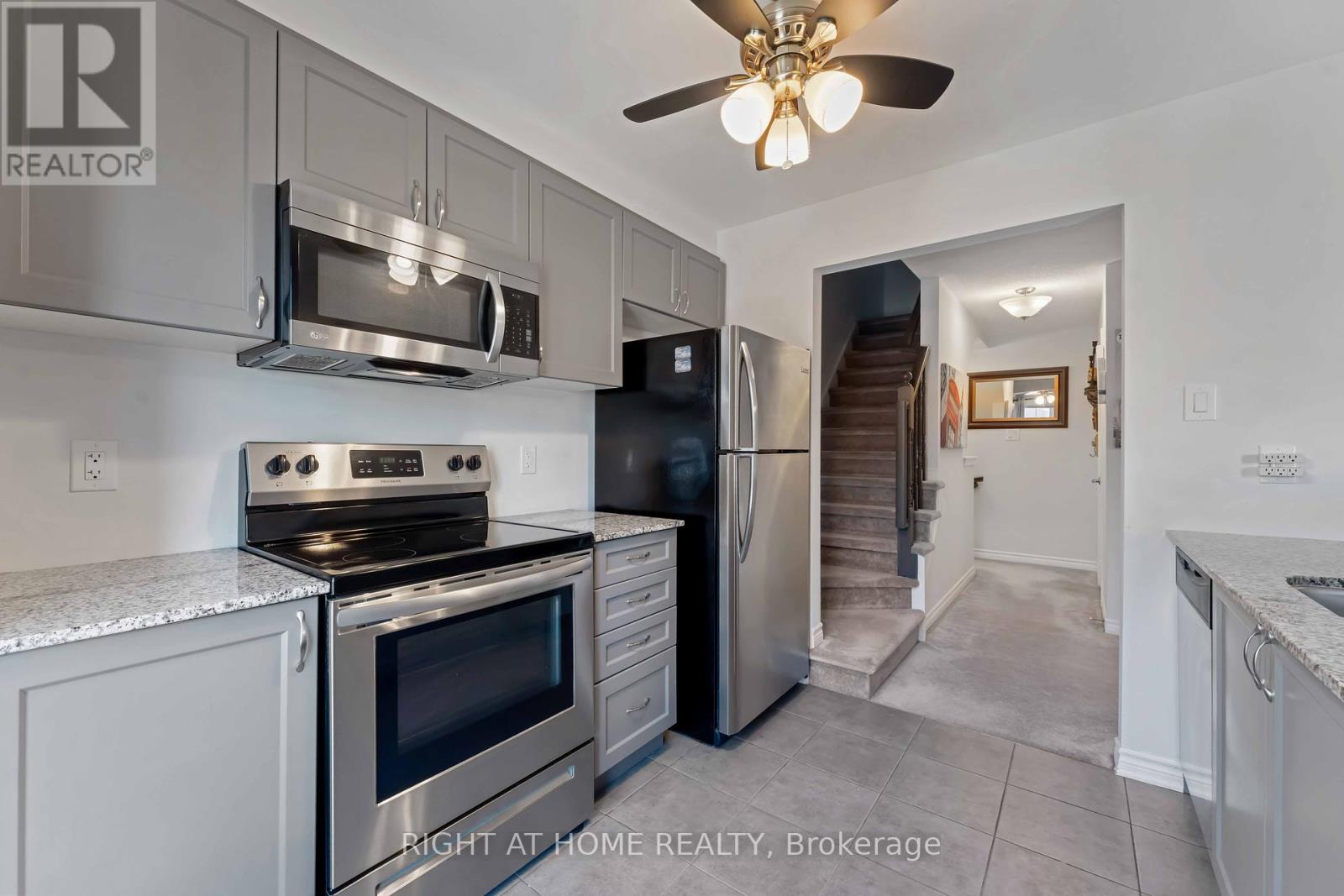 411 Gerardia Lane, Ottawa, Ontario  K4A 1C7 - Photo 9 - X12446598