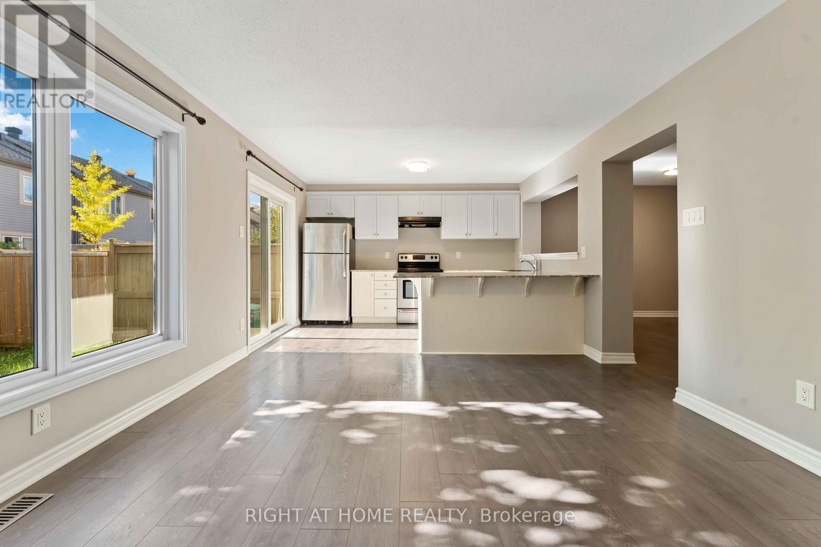 113 Maestro Avenue, Ottawa, Ontario  K2S 0V4 - Photo 13 - X12446599