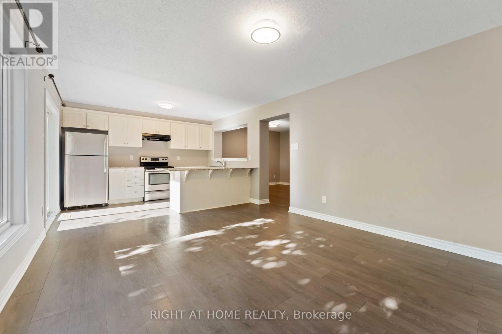 113 Maestro Avenue, Ottawa, Ontario  K2S 0V4 - Photo 14 - X12446599