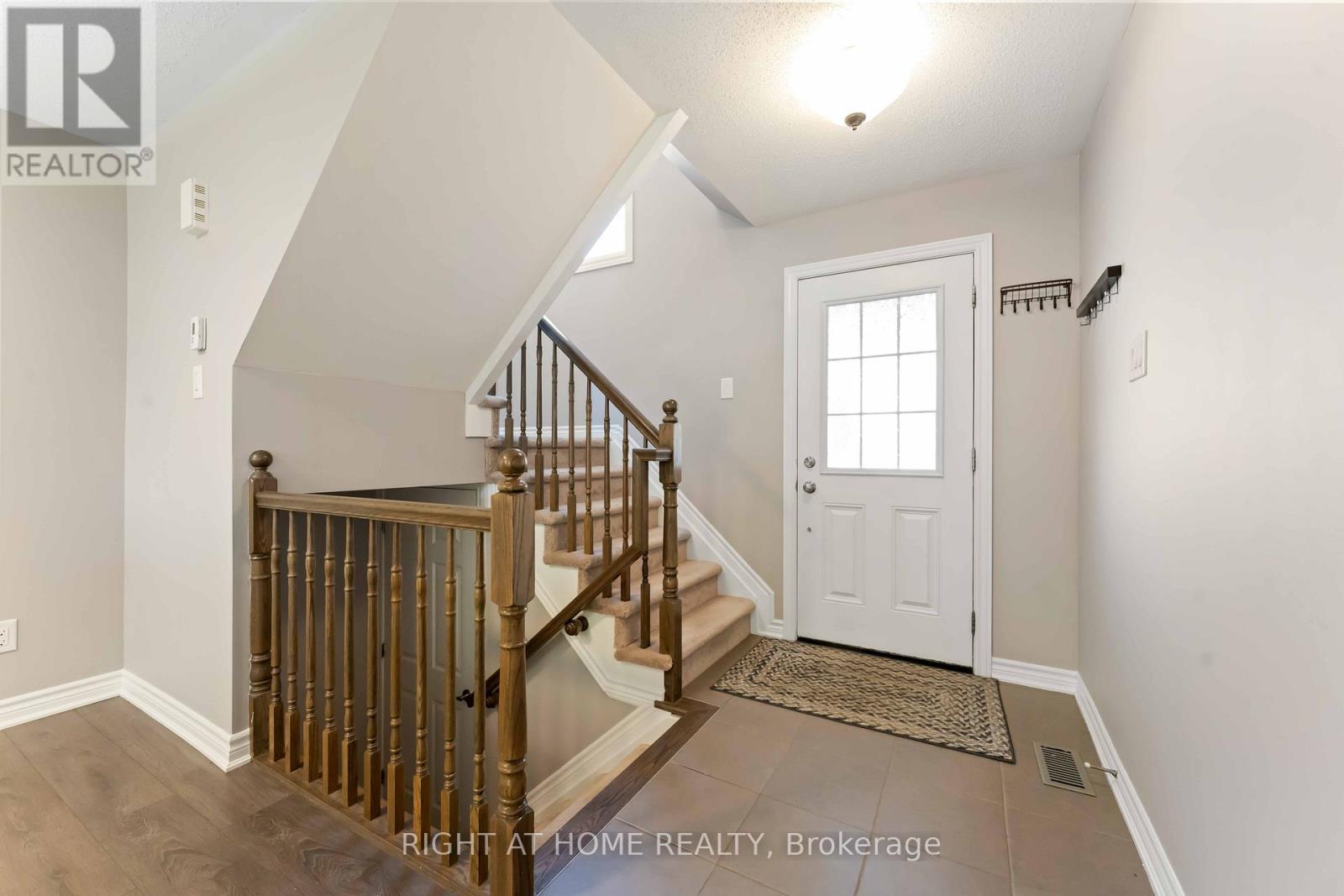 113 Maestro Avenue, Ottawa, Ontario  K2S 0V4 - Photo 3 - X12446599