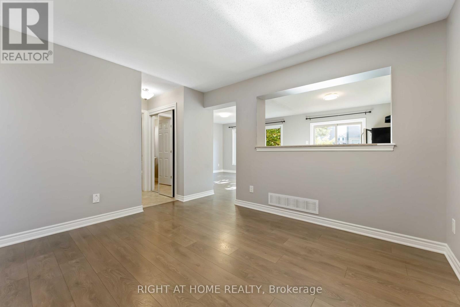 113 Maestro Avenue, Ottawa, Ontario  K2S 0V4 - Photo 6 - X12446599