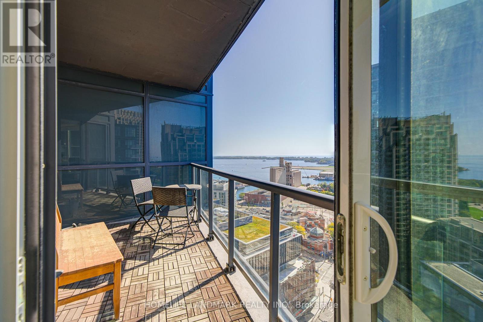 2611 - 20 Bruyeres Mews, Toronto, Ontario  M5V 0G8 - Photo 13 - C12444284