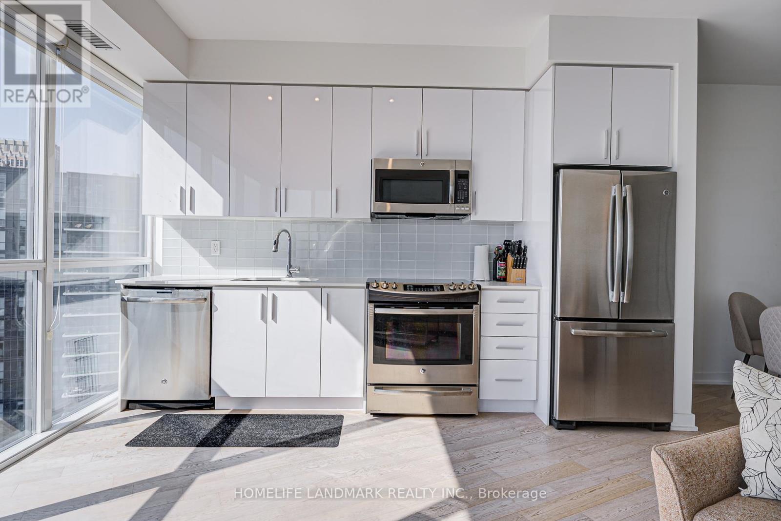 2611 - 20 Bruyeres Mews, Toronto, Ontario  M5V 0G8 - Photo 7 - C12444284
