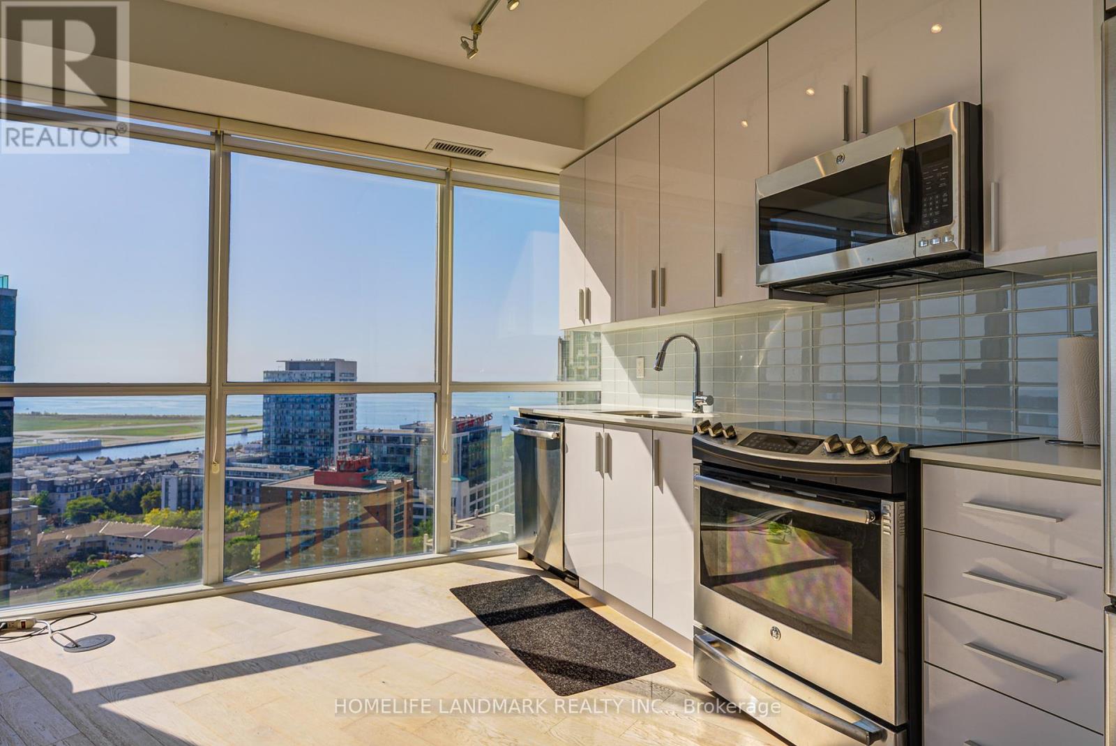 2611 - 20 Bruyeres Mews, Toronto, Ontario  M5V 0G8 - Photo 8 - C12444284