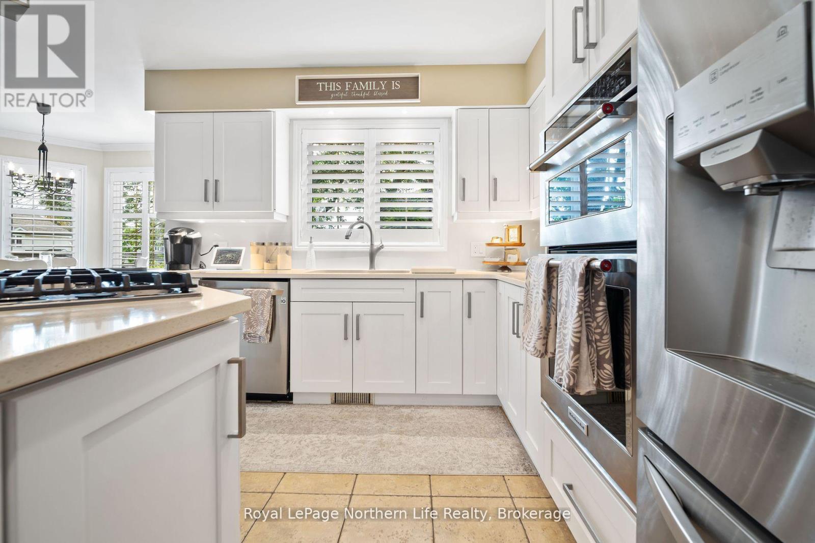 1111 Lawson Street, North Bay, Ontario  P1B 9H4 - Photo 10 - X12446564