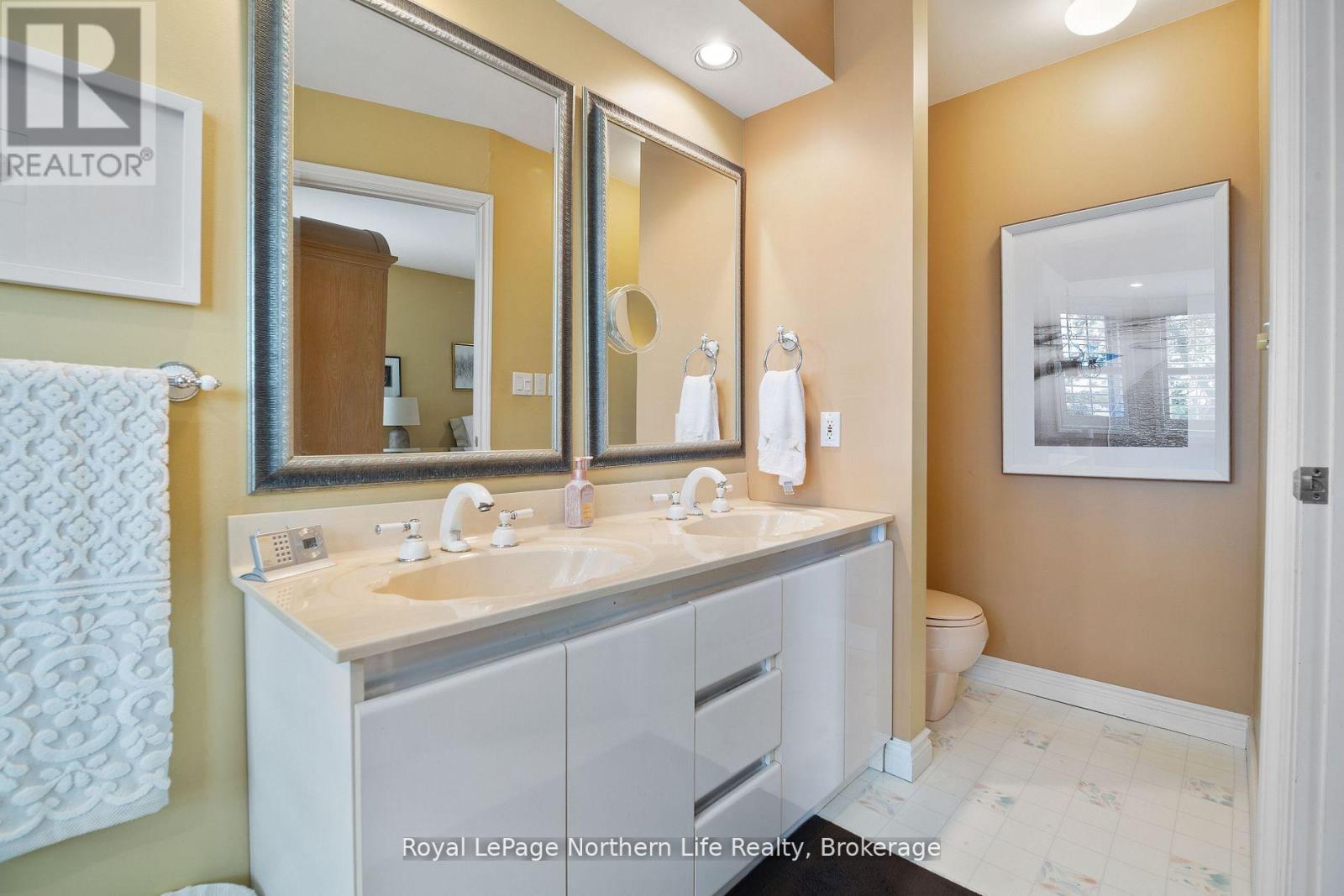 1111 Lawson Street, North Bay, Ontario  P1B 9H4 - Photo 25 - X12446564