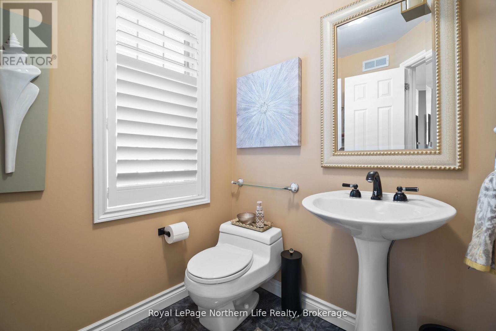 1111 Lawson Street, North Bay, Ontario  P1B 9H4 - Photo 28 - X12446564