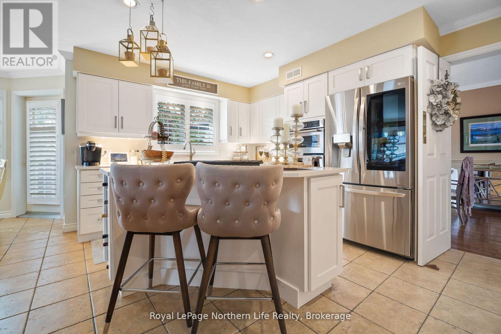 1111 Lawson Street, North Bay, Ontario  P1B 9H4 - Photo 9 - X12446564