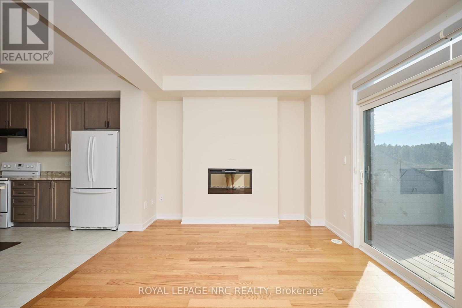 11 Melody Lane, Thorold, Ontario  L5B 5N5 - Photo 15 - X12446551
