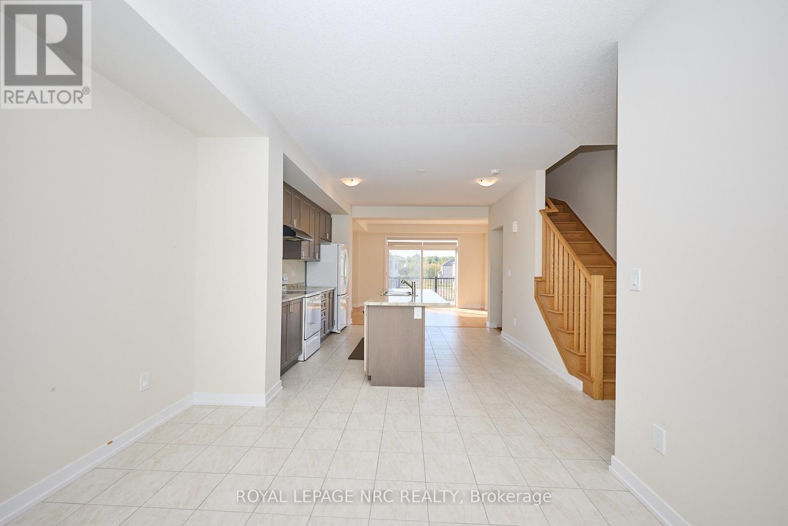 11 Melody Lane, Thorold, Ontario  L5B 5N5 - Photo 20 - X12446551