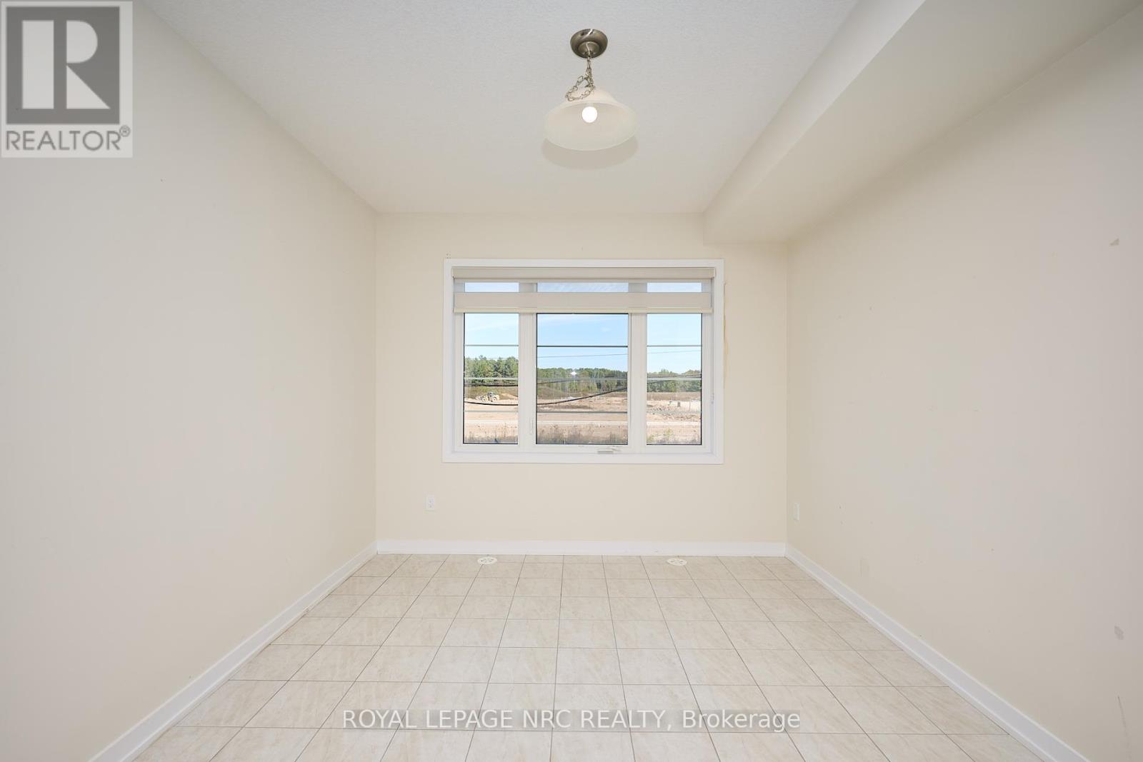 11 Melody Lane, Thorold, Ontario  L5B 5N5 - Photo 22 - X12446551