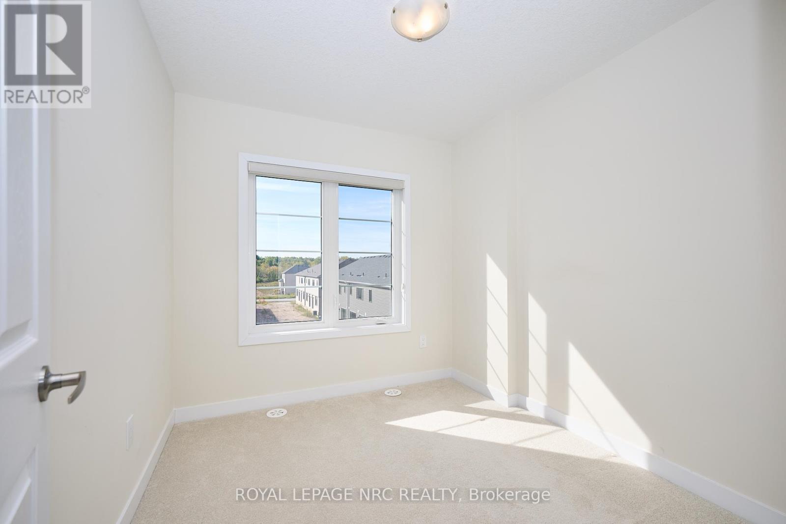 11 Melody Lane, Thorold, Ontario  L5B 5N5 - Photo 27 - X12446551