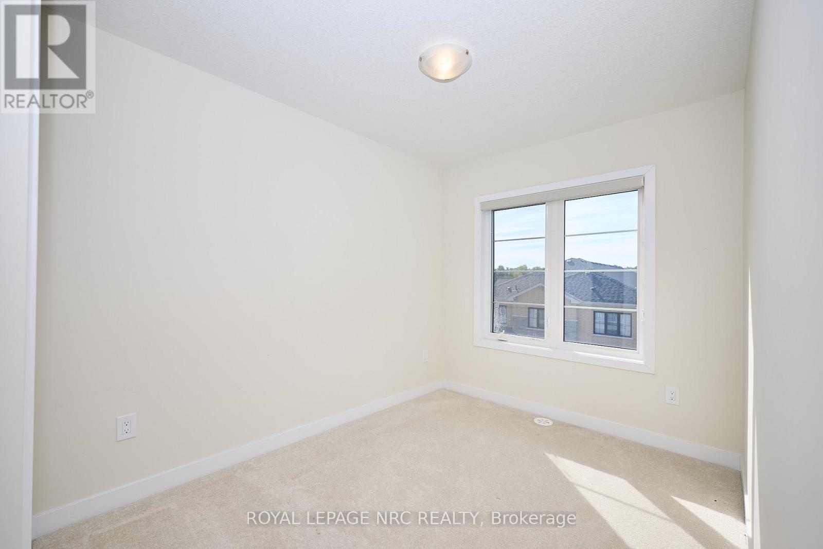 11 Melody Lane, Thorold, Ontario  L5B 5N5 - Photo 28 - X12446551