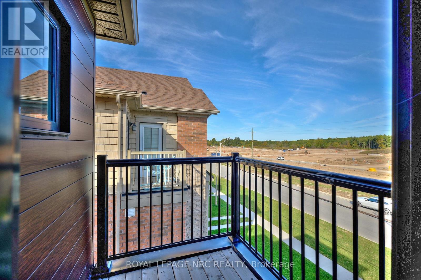 11 Melody Lane, Thorold, Ontario  L5B 5N5 - Photo 34 - X12446551